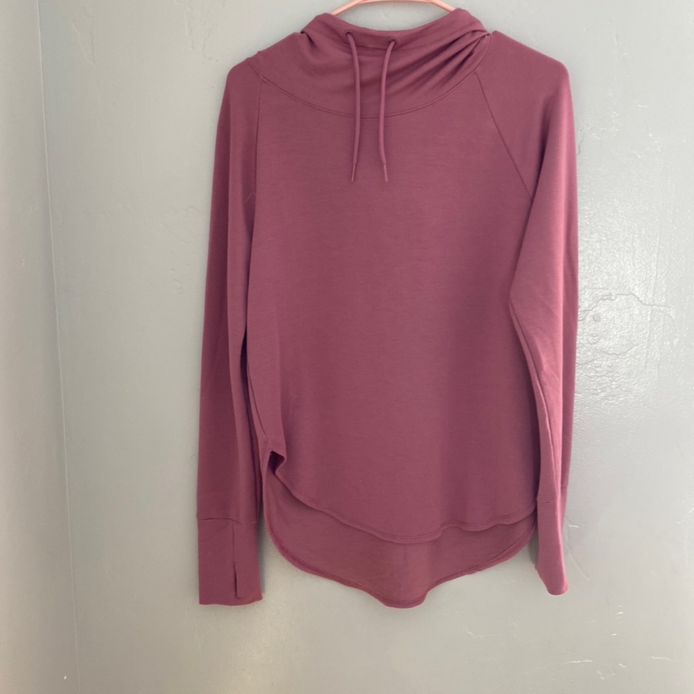Long sleeve.      Brand: Athletic works.   Size: Small